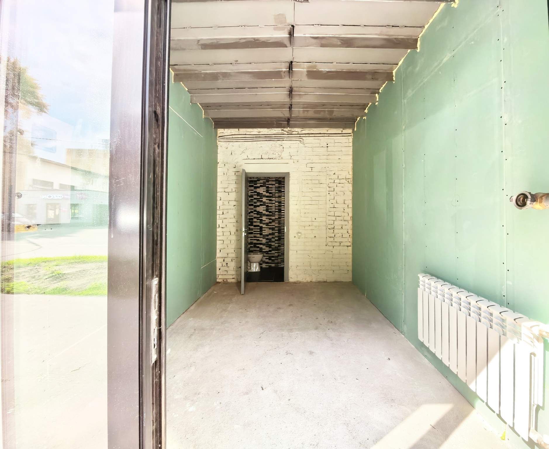 Продам помещение свободного назначения 11.2 м.кв.