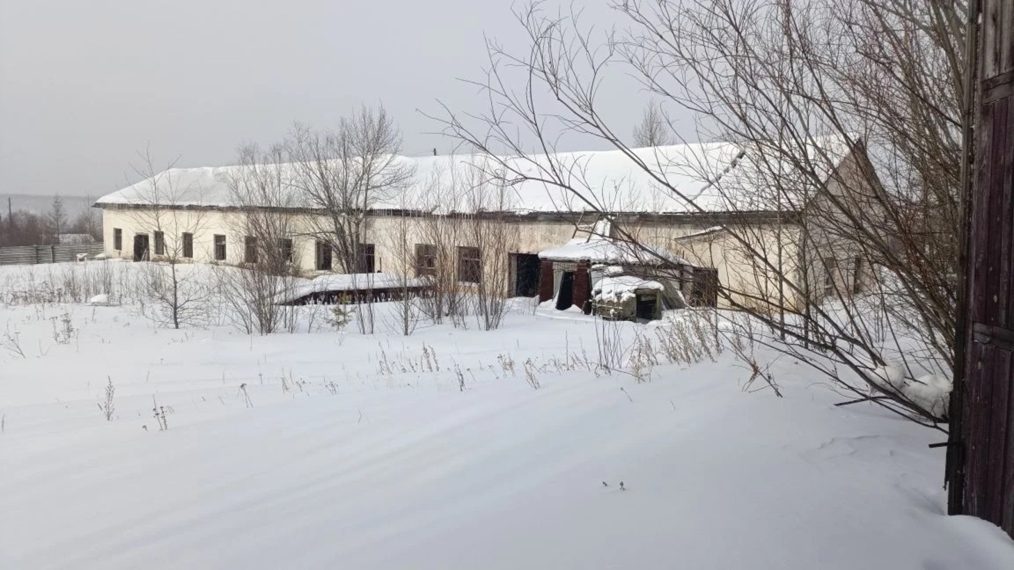 Продам земельный участок 44464 м.кв.