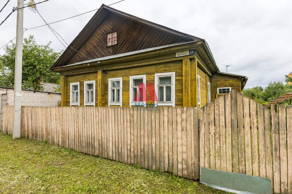Продам земельный участок 1200 м.кв.