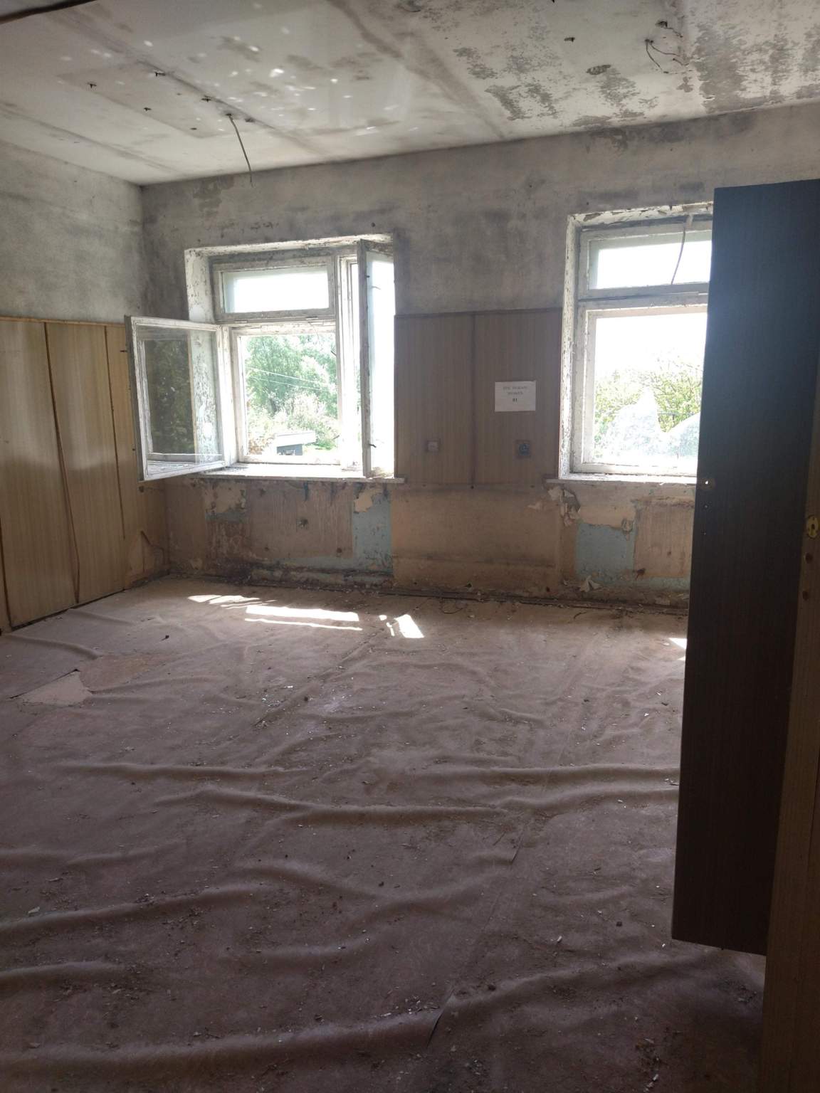 Продам торговое помещение 470.7 м.кв.
