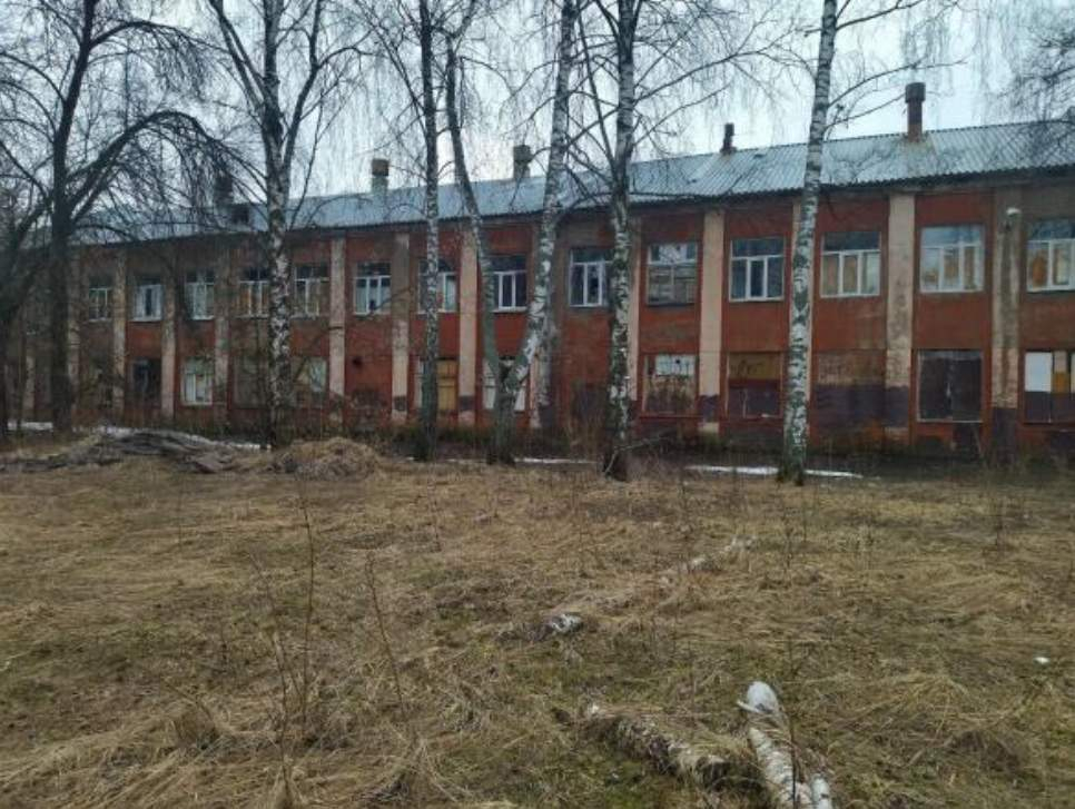 Продам торговое помещение 1928 м.кв.