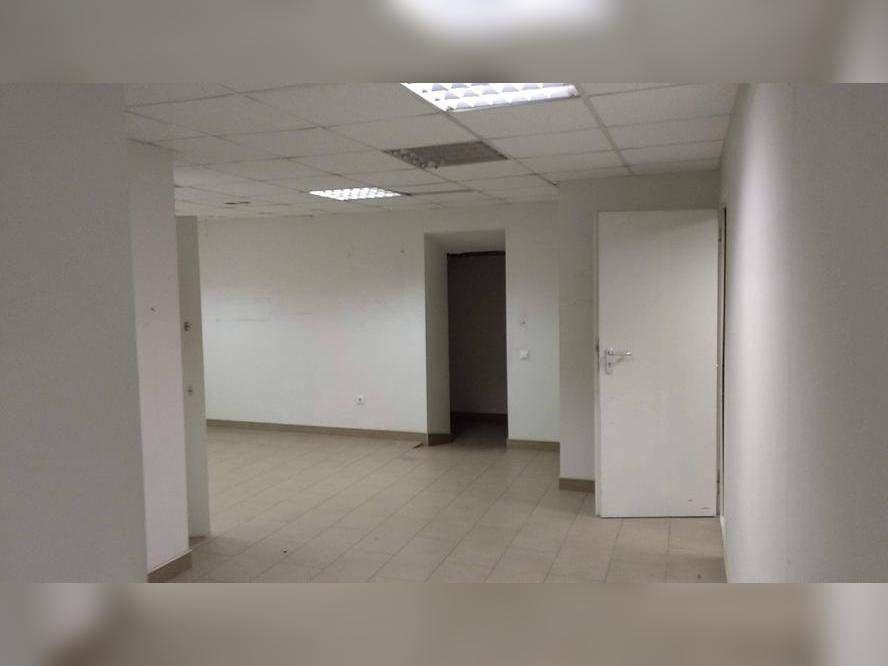 Сдам в аренду магазин 807.4 м.кв.