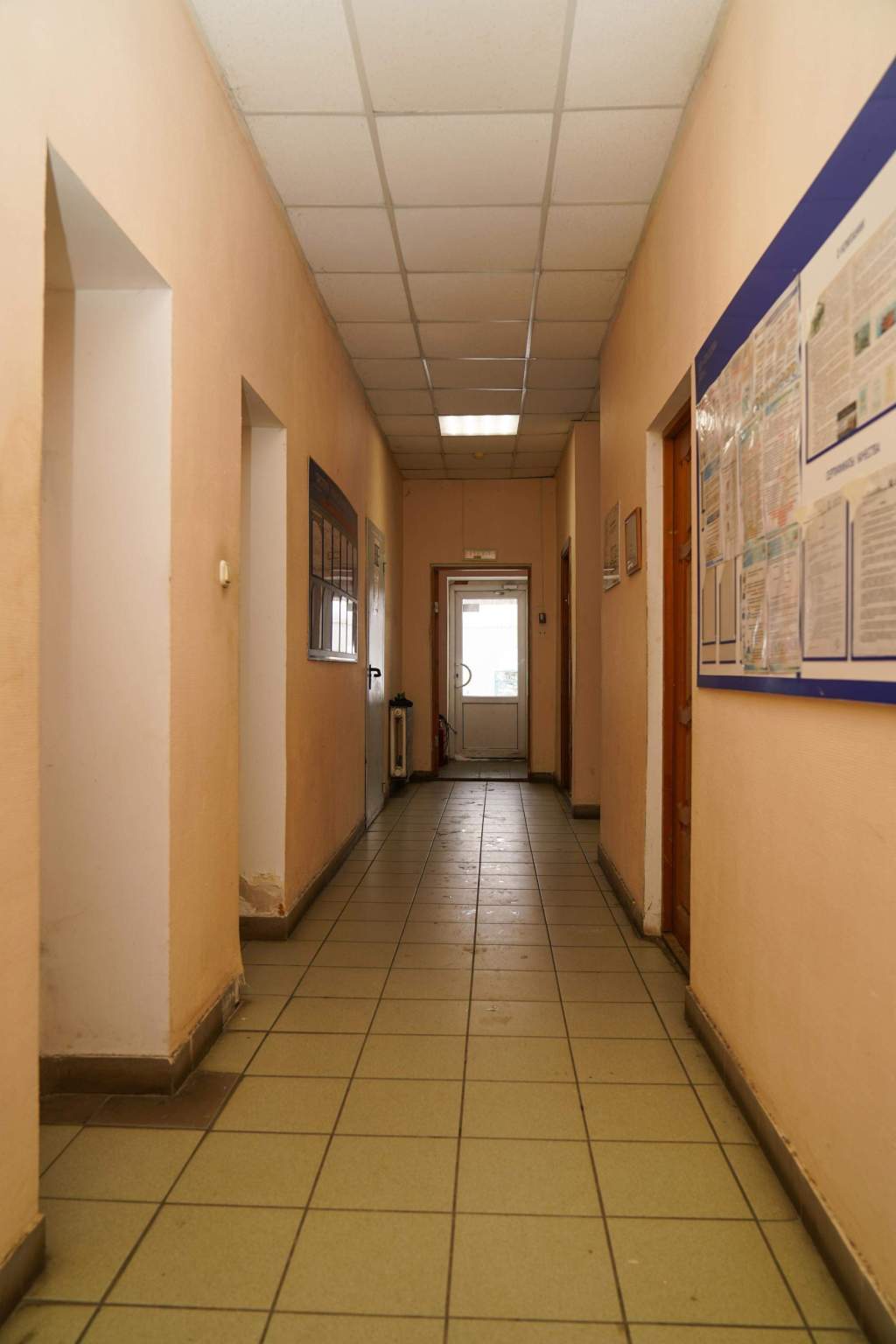 Продам торговое помещение 1352.3 м.кв.
