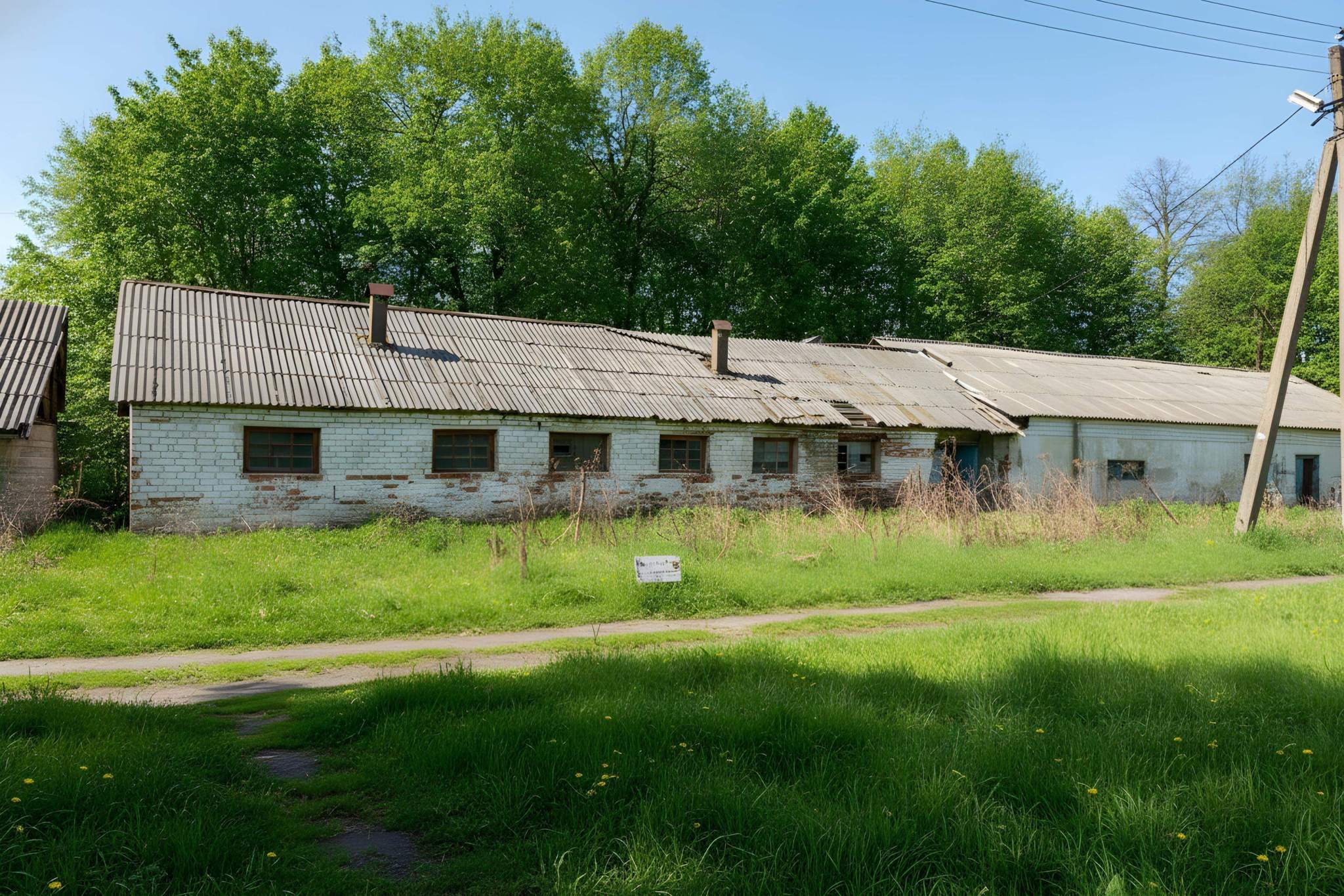 Продам торговое помещение 2071.1 м.кв.