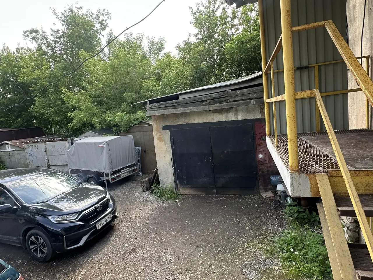 Продам торговое помещение 402.4 м.кв.