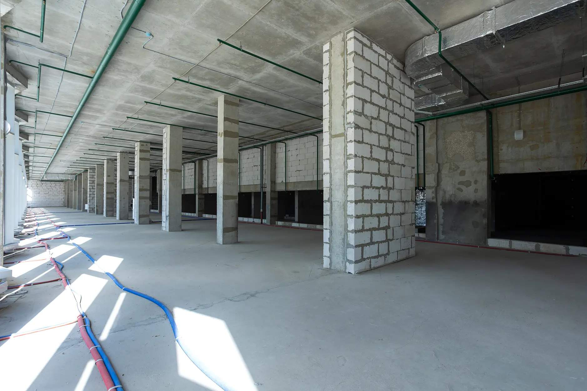 Сдам в аренду помещение свободного назначения 561.3 м.кв.