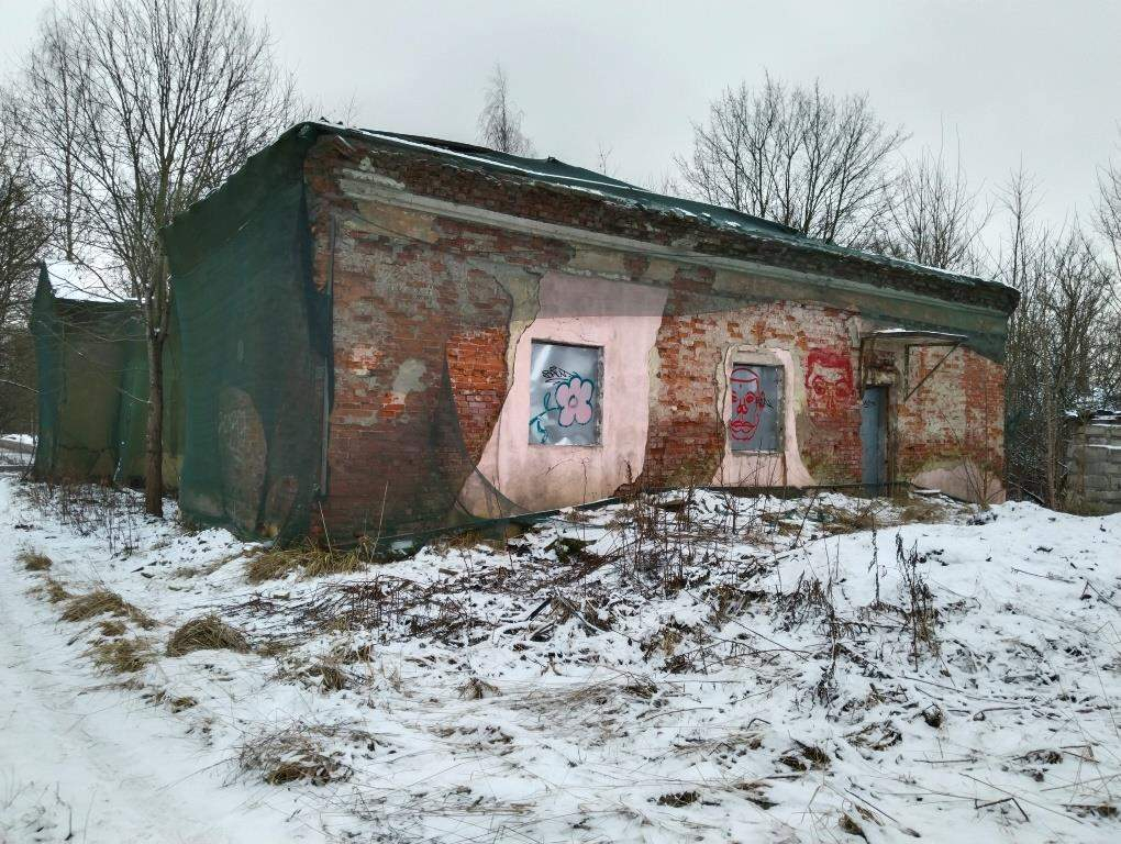 Продам торговое помещение 254.7 м.кв.