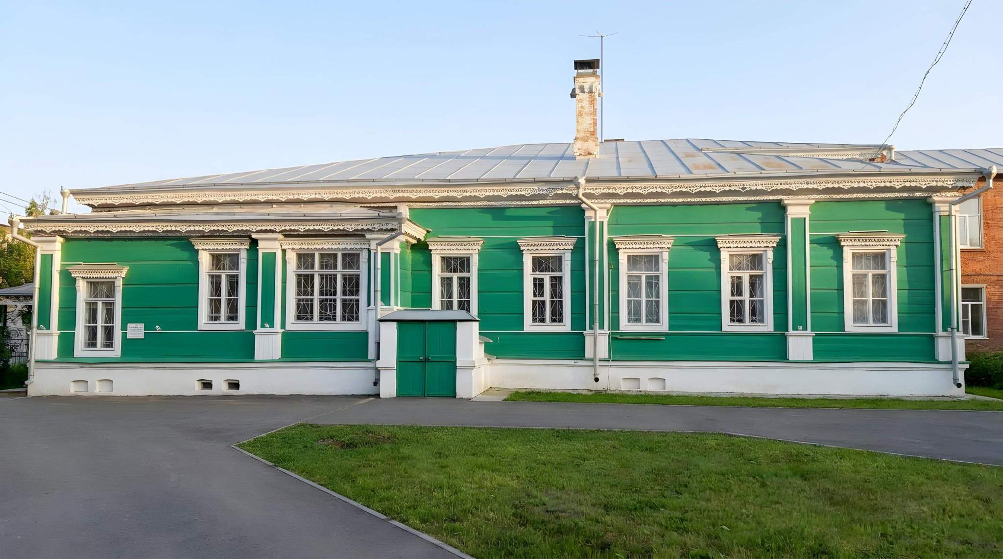 Продам торговое помещение 713.7 м.кв.