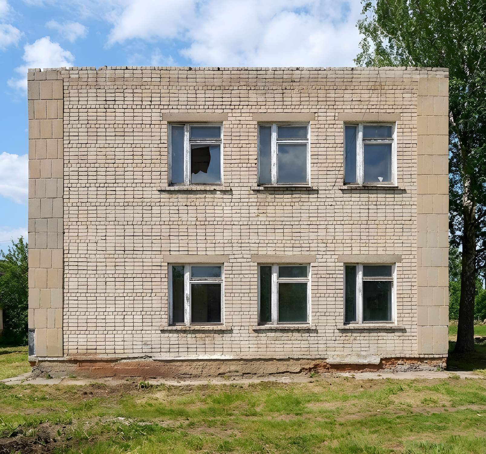 Продам торговое помещение 470.7 м.кв.