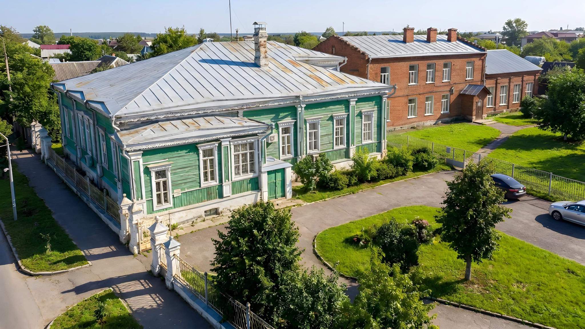 Продам торговое помещение 713.7 м.кв.