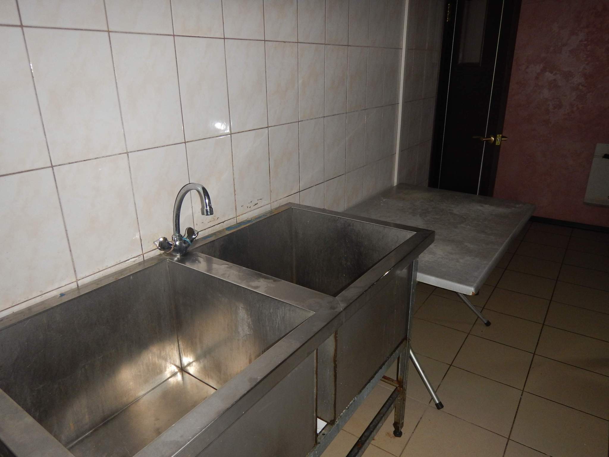 Продам офис 412.2 м.кв.