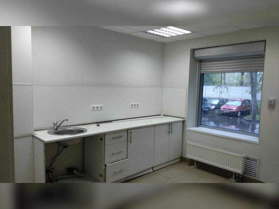 Сдам в аренду магазин 807.4 м.кв.