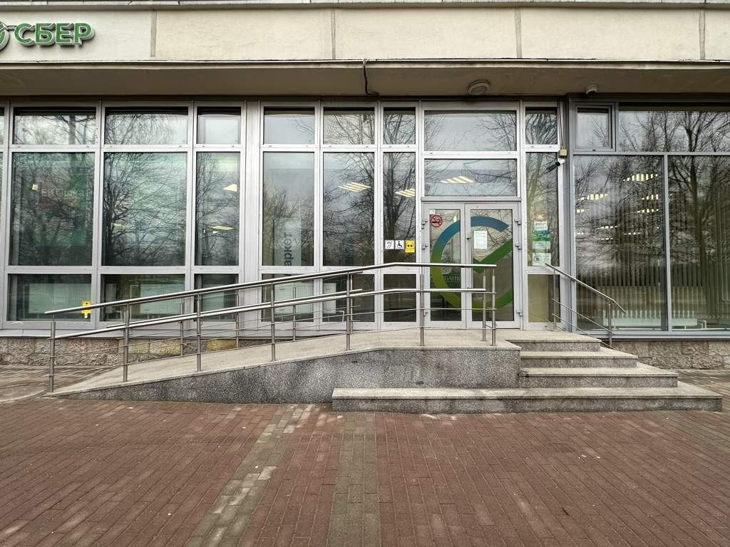 Продам магазин 136.7 м.кв.