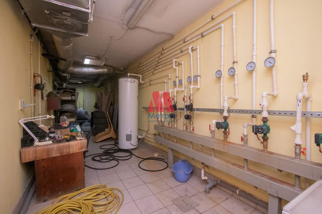 Продам производственное помещение 1400 м.кв.
