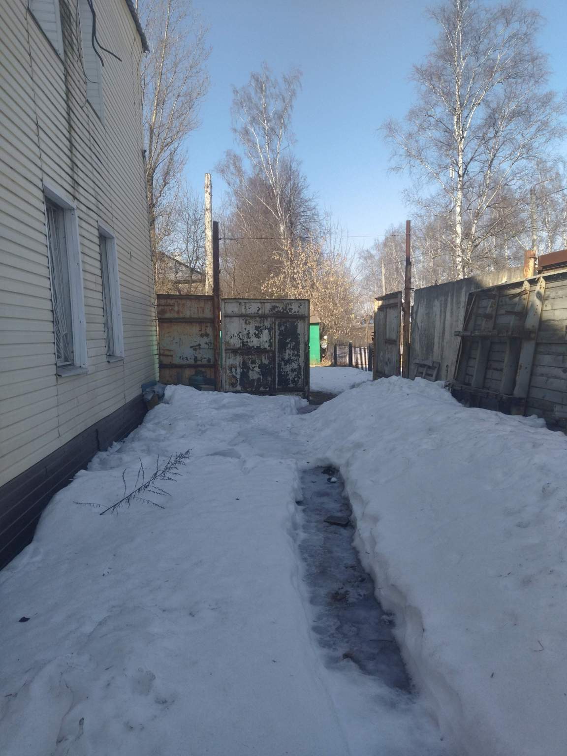 Продам торговое помещение 453.4 м.кв.