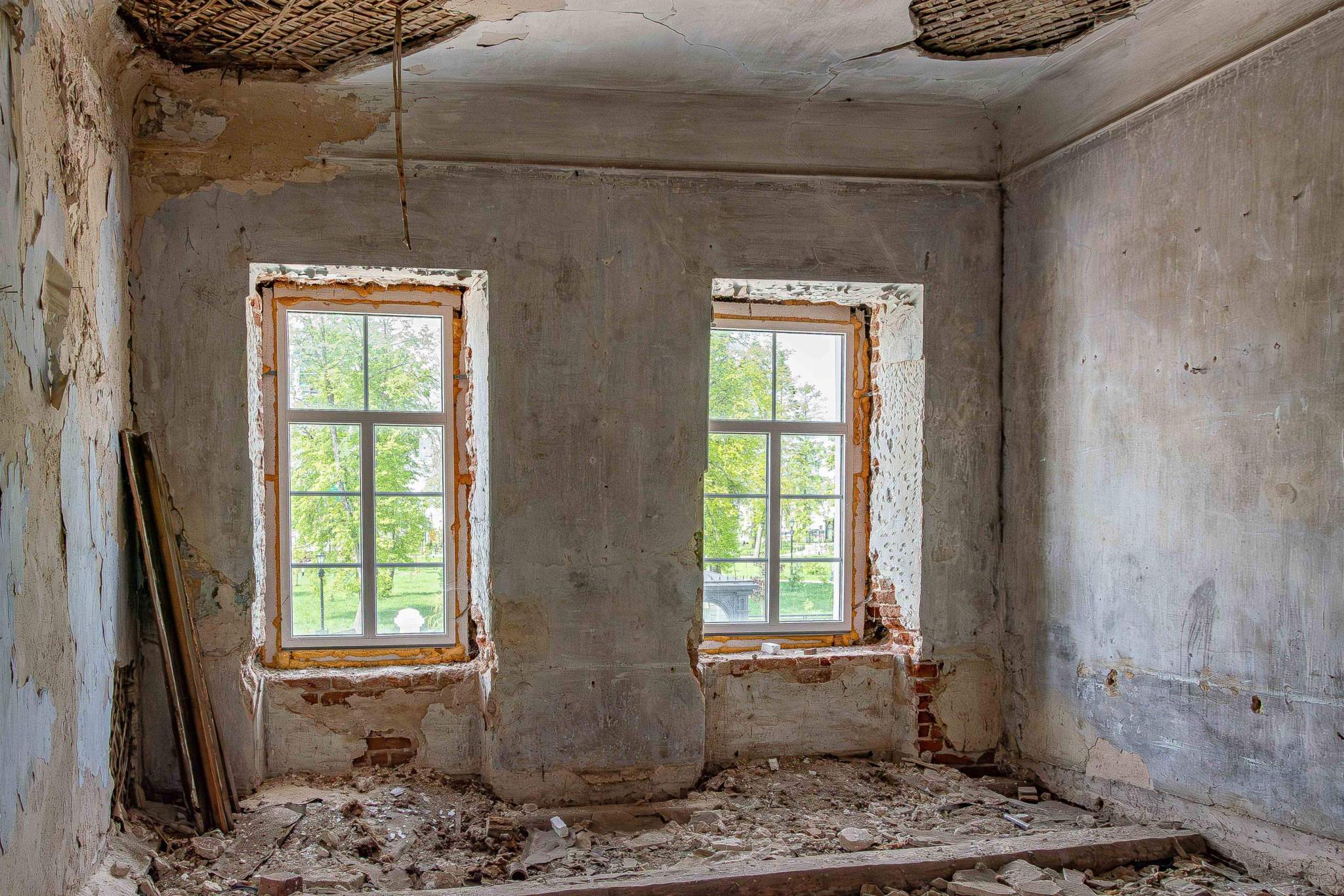 Продам торговое помещение 1680.2 м.кв.