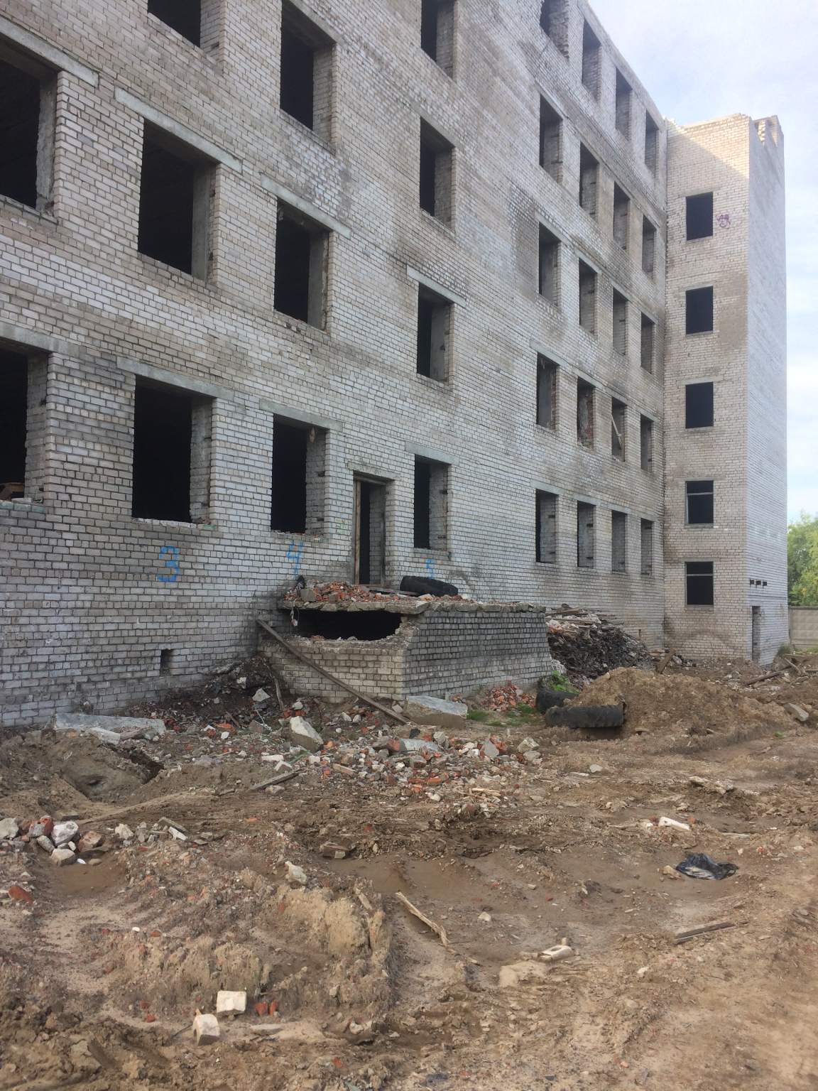 Продам торговое помещение 5326 м.кв.