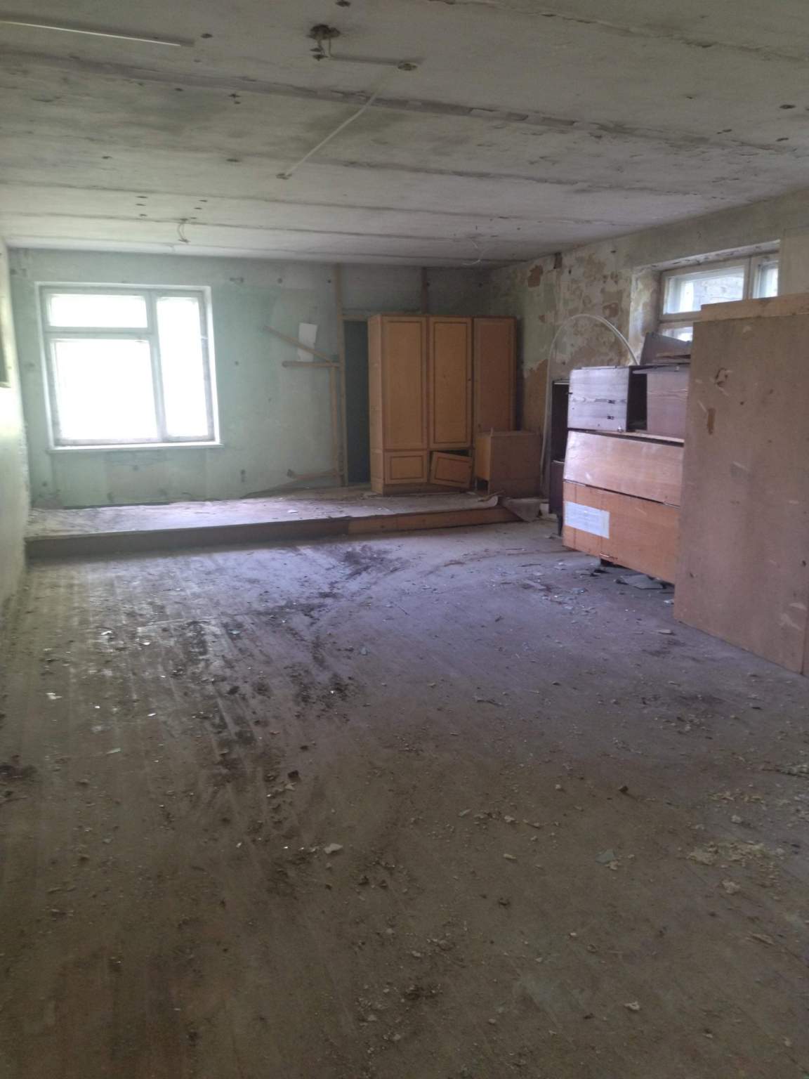 Продам торговое помещение 470.7 м.кв.