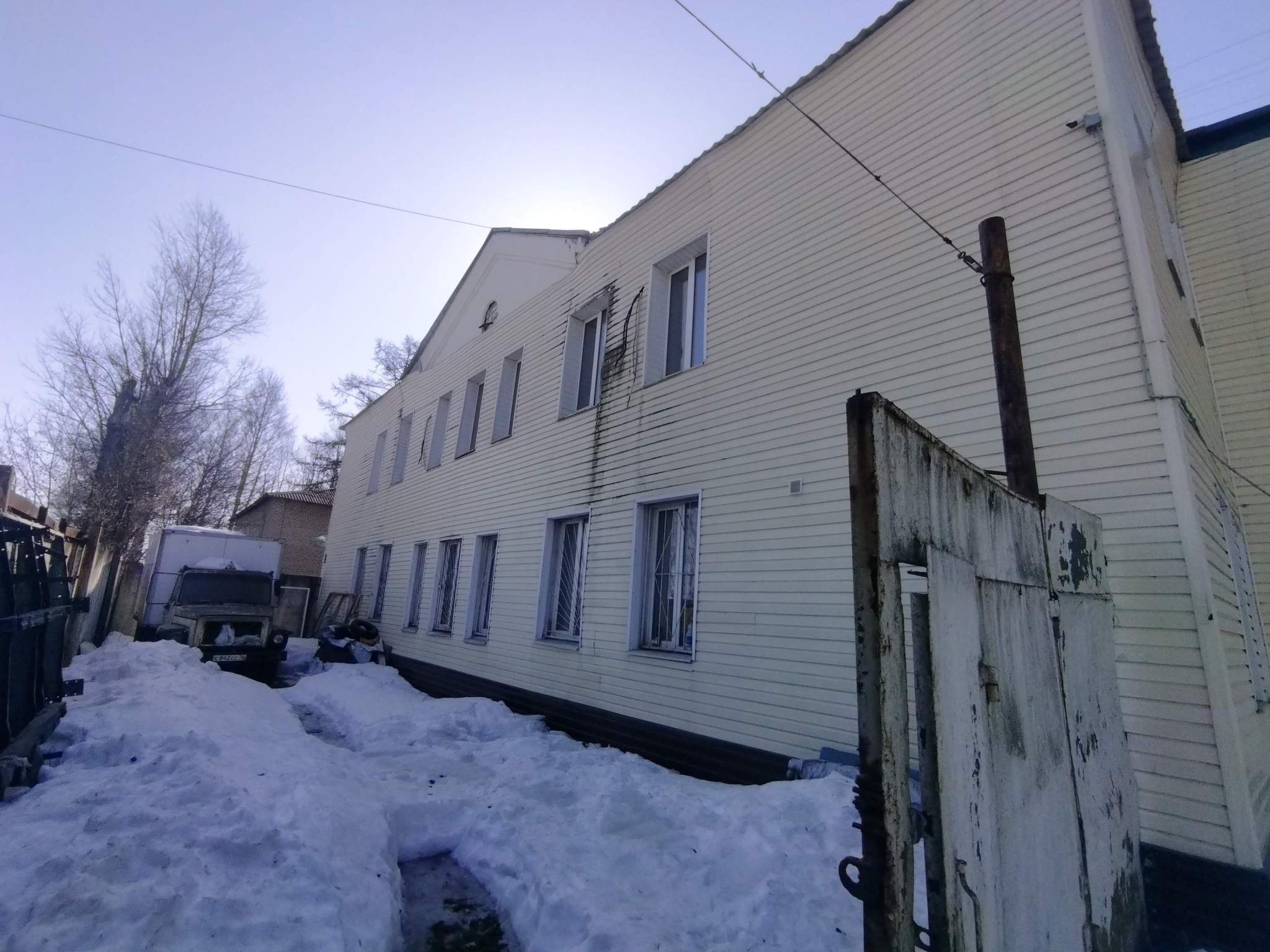 Продам торговое помещение 453.4 м.кв.