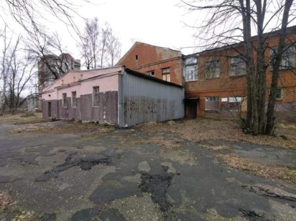 Продам торговое помещение 1928 м.кв.