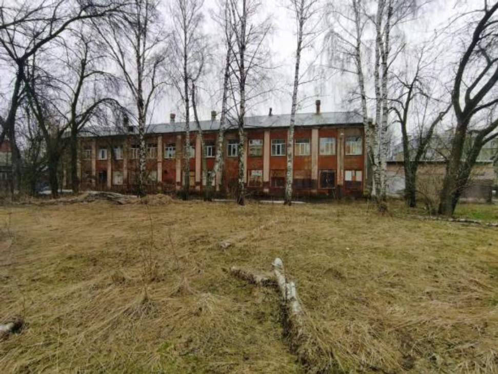 Продам торговое помещение 1928 м.кв.