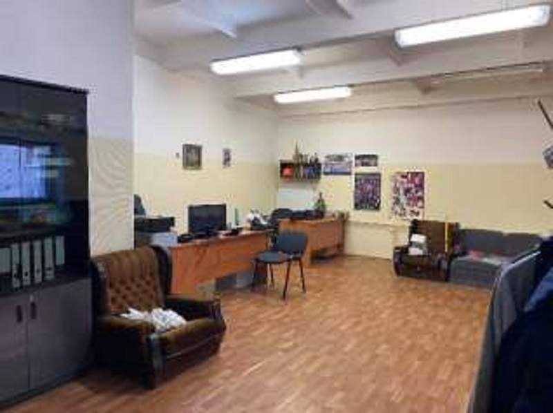 Продам торговое помещение 1678.2 м.кв.