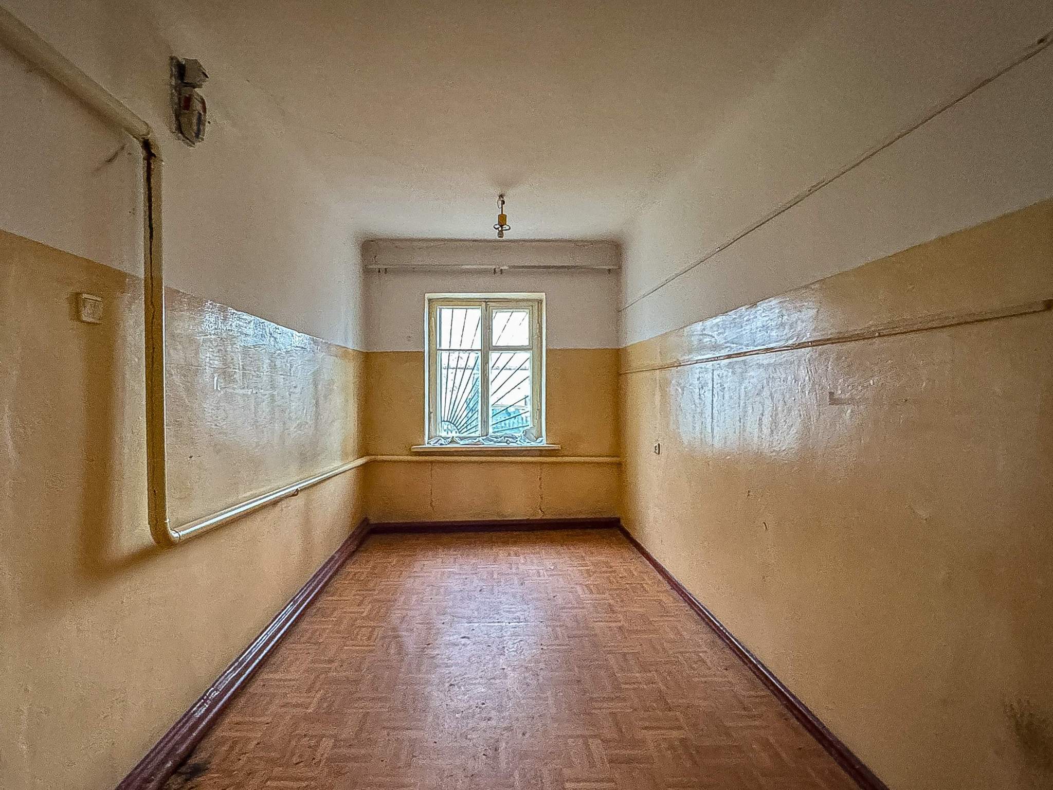 Продам торговое помещение 79.4 м.кв.