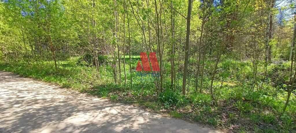 Продам земельный участок 1500 м.кв.