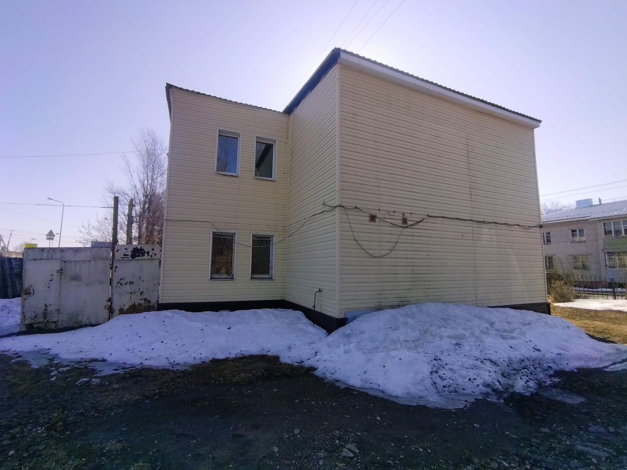 Продам торговое помещение 453.4 м.кв.