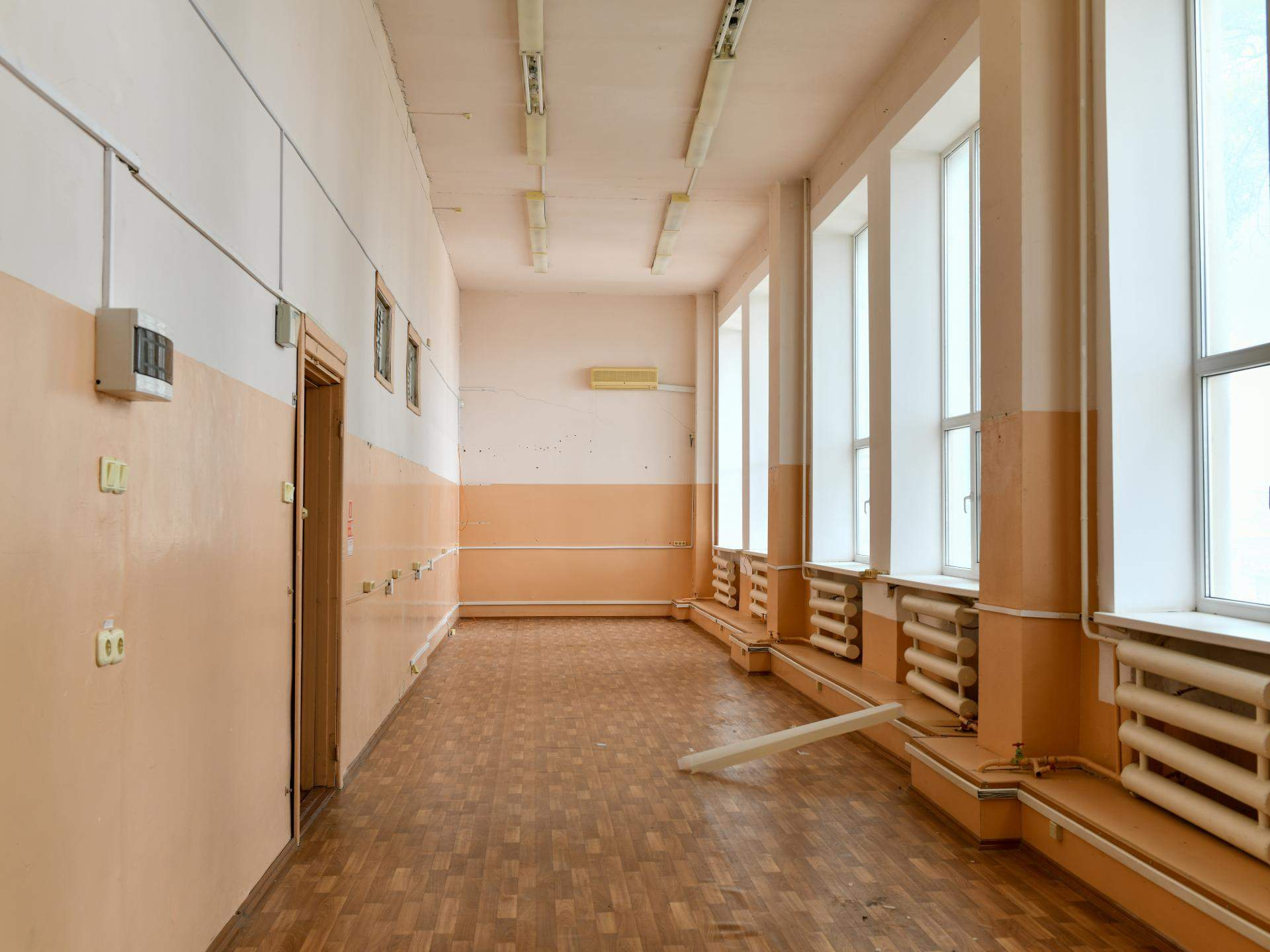 Продам помещение свободного назначения 2521 м.кв.