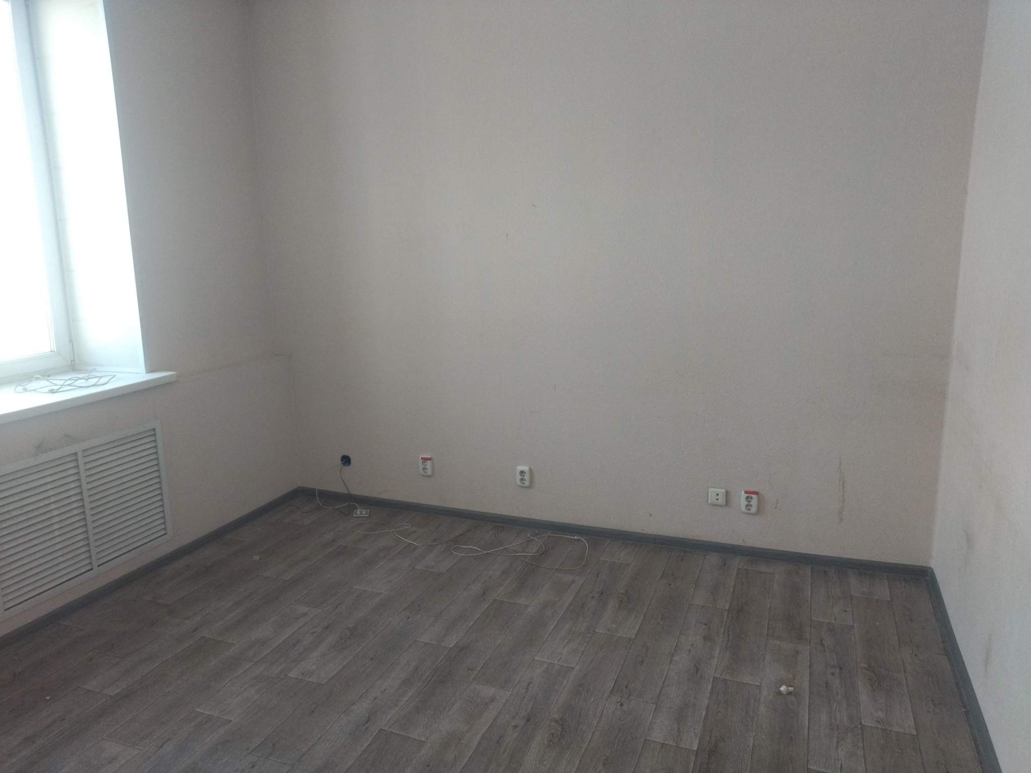 Продам торговое помещение 453.4 м.кв.