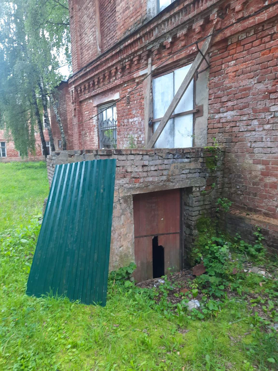 Продам торговое помещение 2316.1 м.кв.