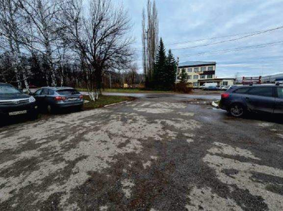 Продам торговое помещение 1352.3 м.кв.
