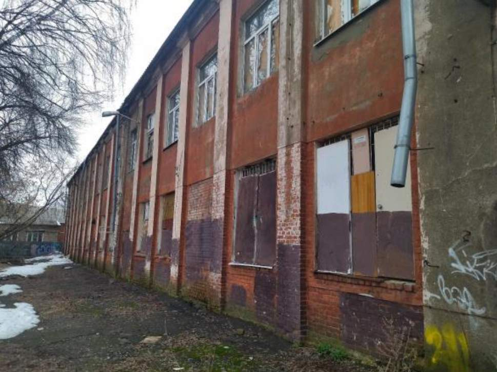 Продам торговое помещение 1928 м.кв.
