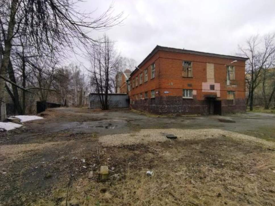 Продам торговое помещение 1928 м.кв.