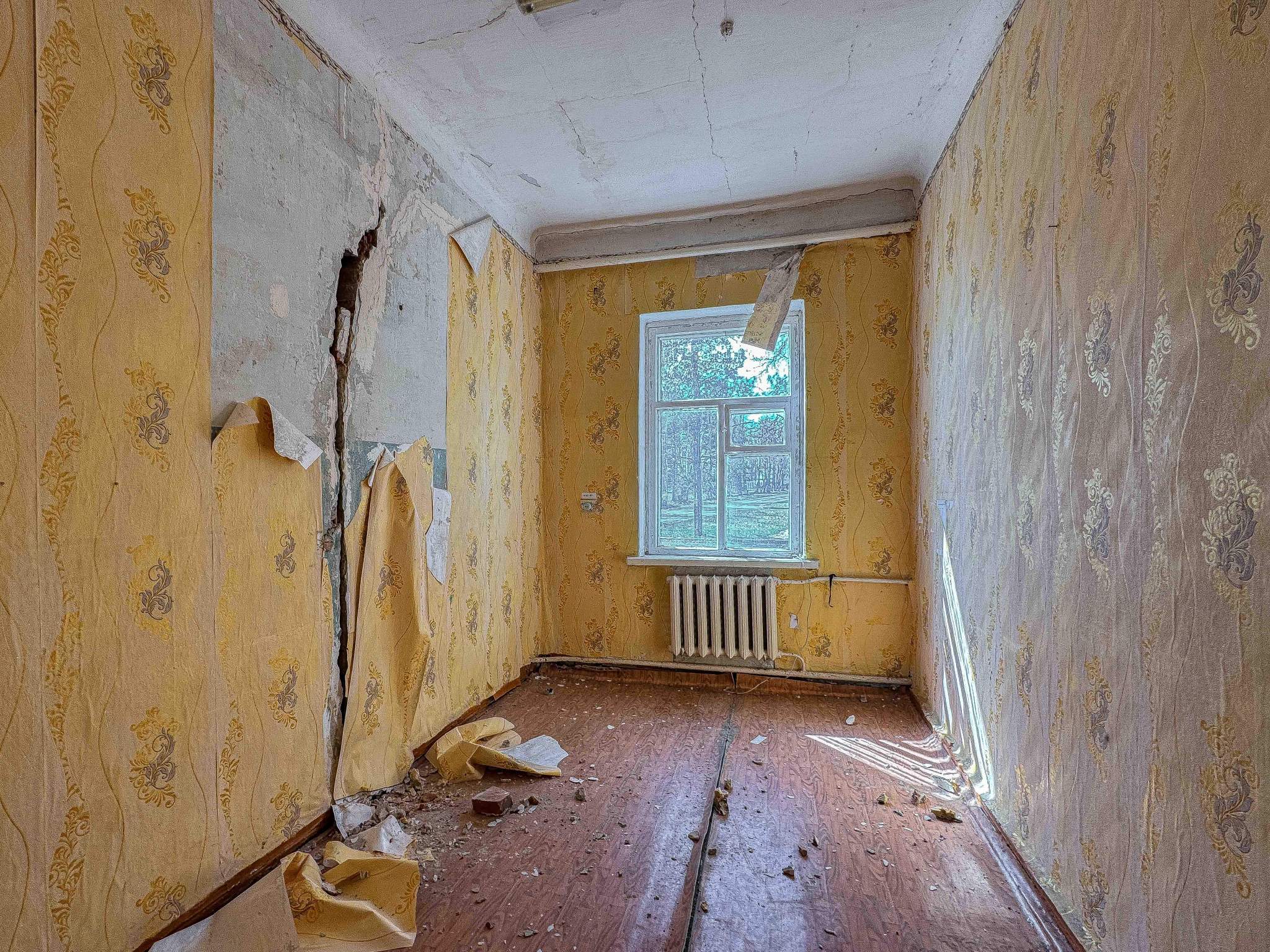 Продам торговое помещение 884.4 м.кв.