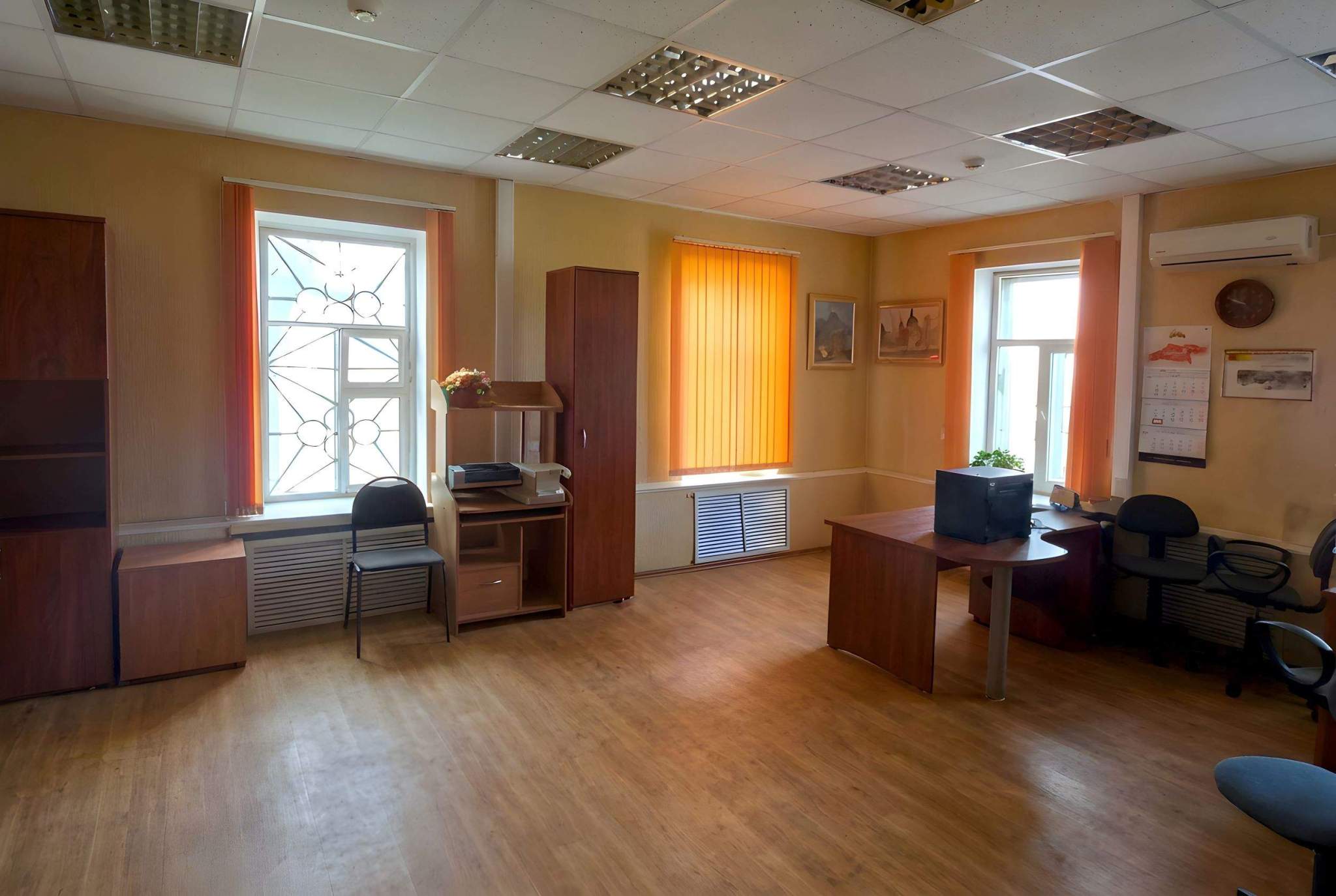 Продам торговое помещение 528.7 м.кв.