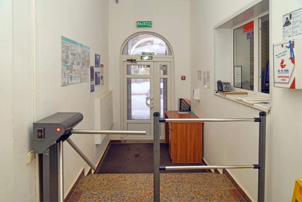 Продам торговое помещение 1211.3 м.кв.