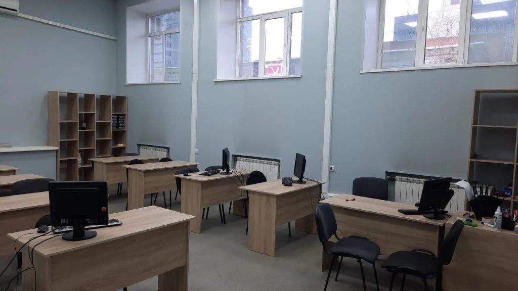Продам торговое помещение 1917.5 м.кв.