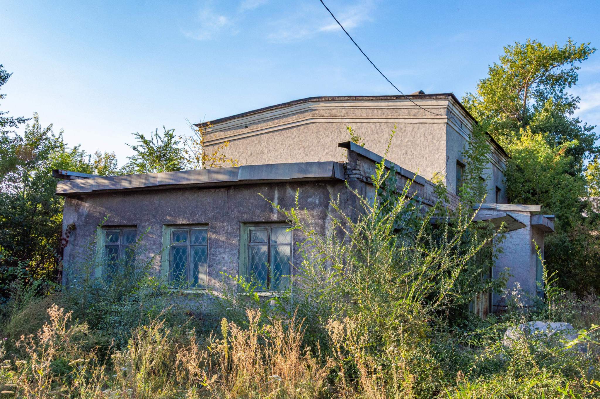 Продам торговое помещение 668 м.кв.