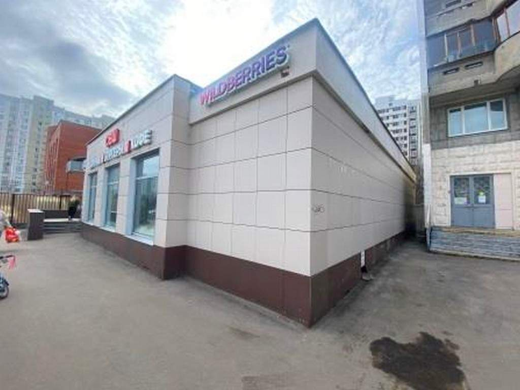 Продам торговое помещение 380.8 м.кв.