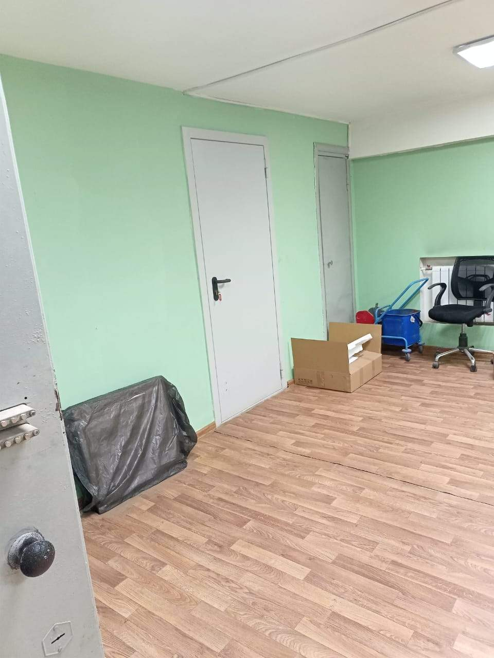 Продам офис 261.7 м.кв.