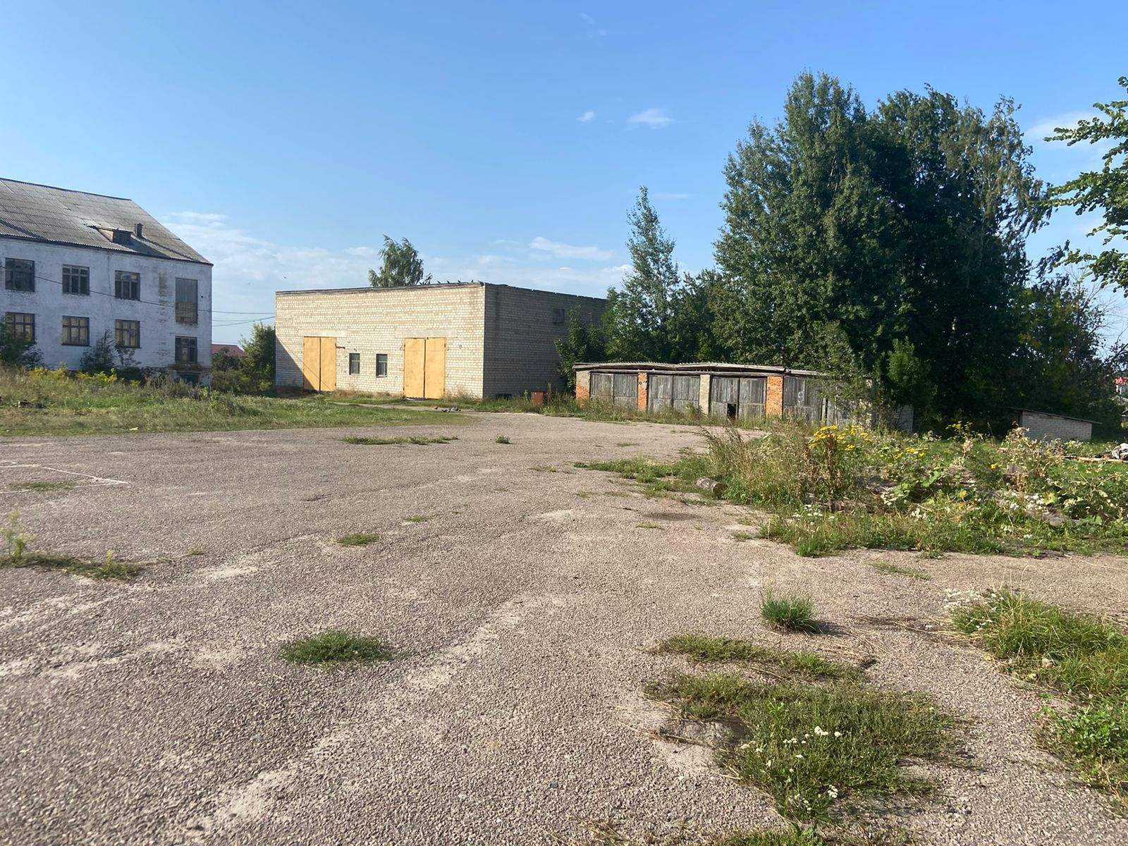 Продам торговое помещение 3015.2 м.кв.