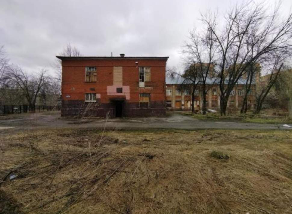 Продам торговое помещение 1928 м.кв.