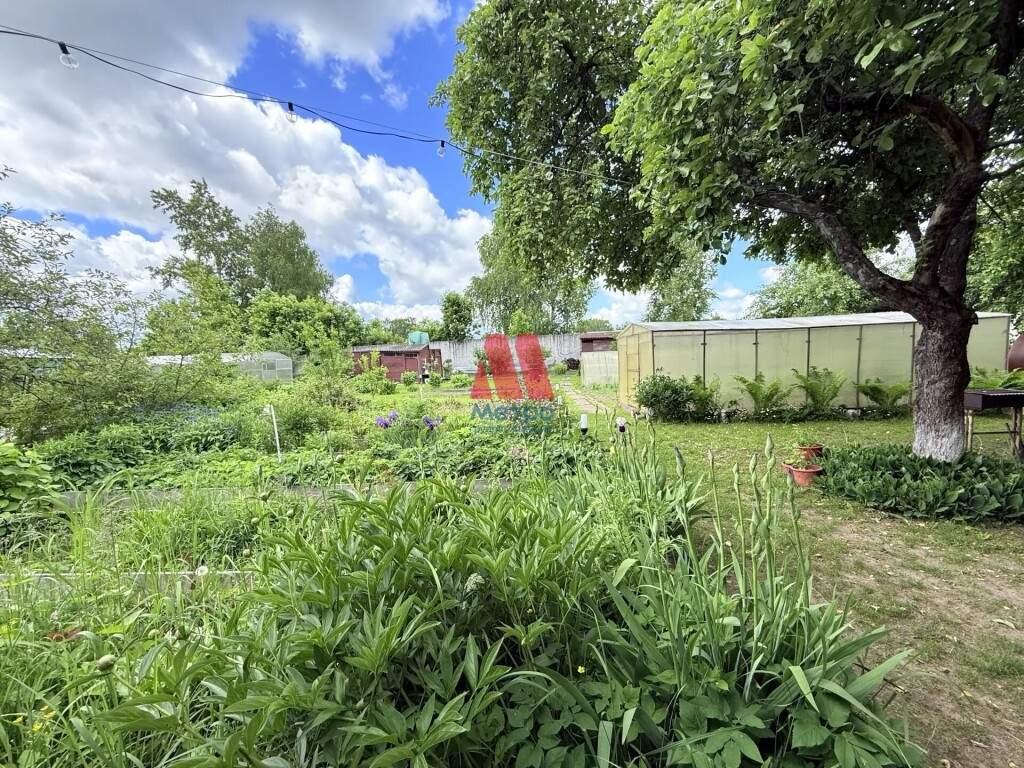 Продам земельный участок 650 м.кв.