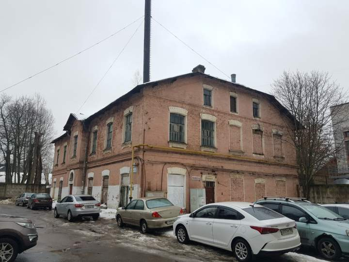 Продам торговое помещение 899.9 м.кв.