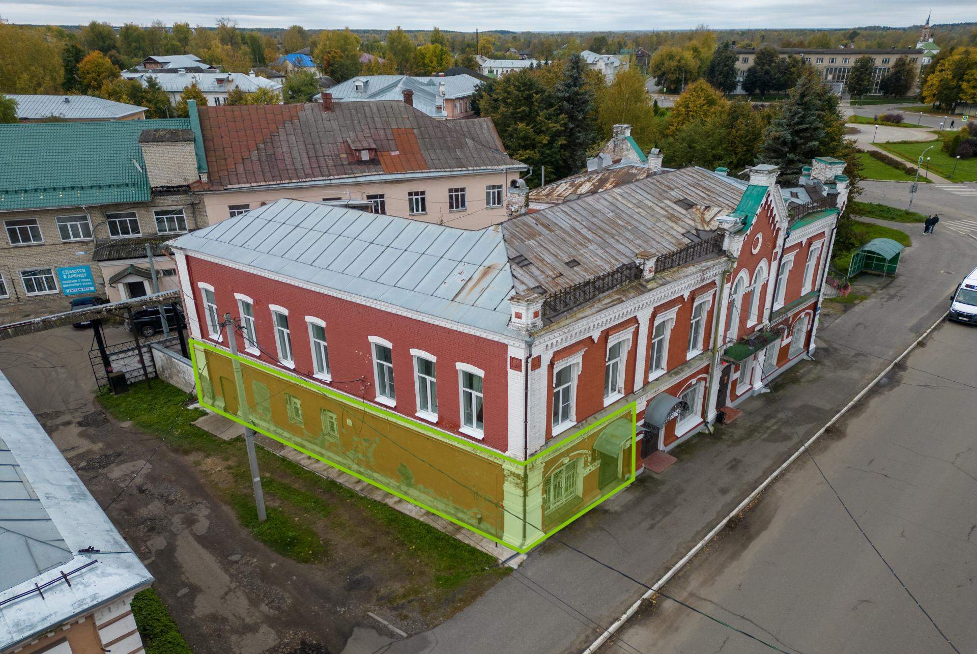 Торговая площадь на продажу в Буйе, Ленина улица, 1/14 фото №0
