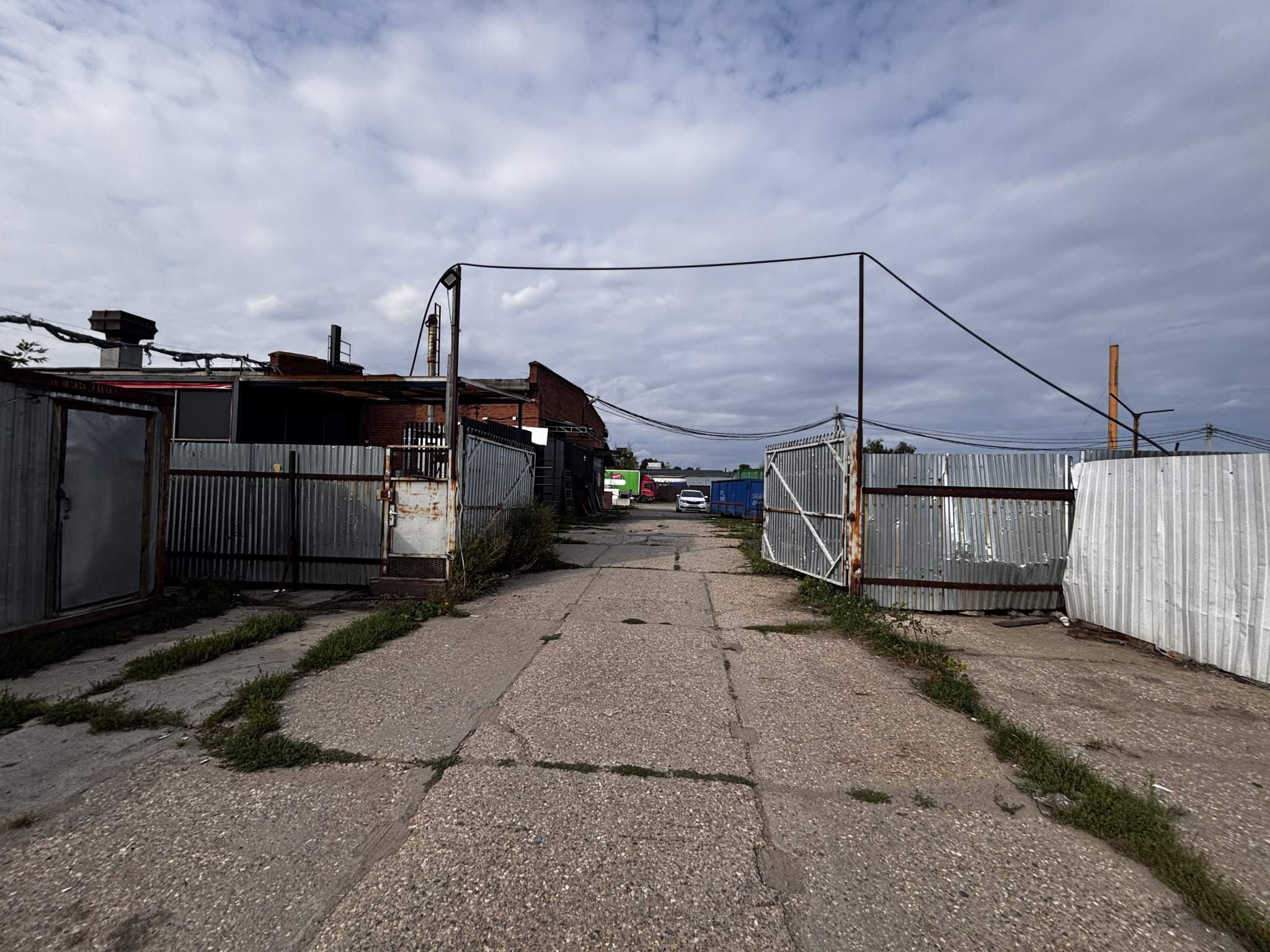 Сдам в аренду земельный участок 650 м.кв.