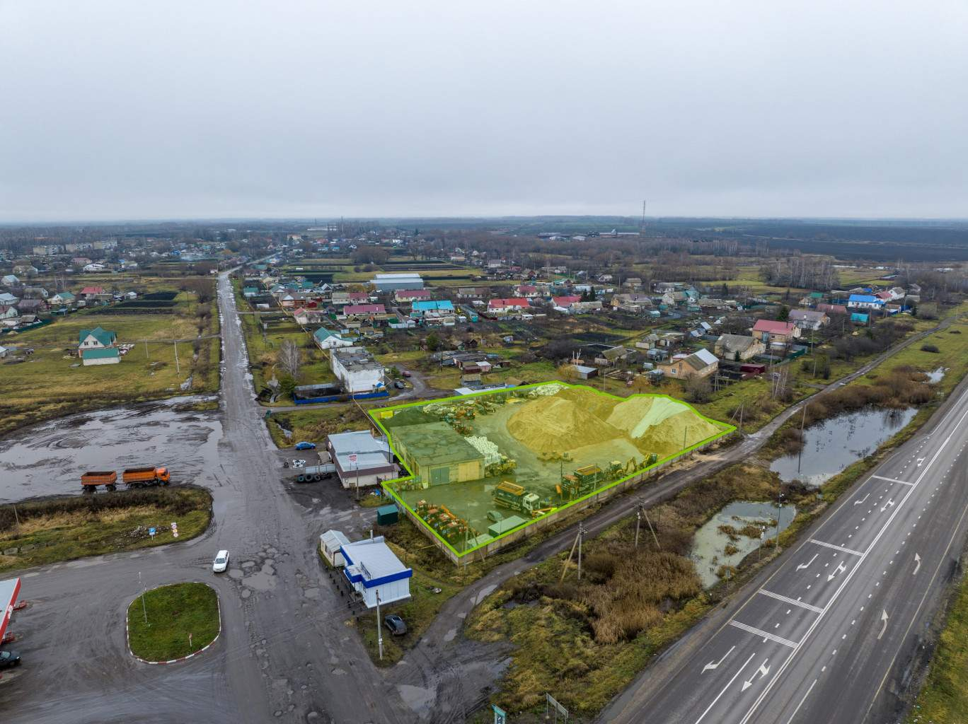 Участок на продажу в Авдеевке, Советская улица фото №0