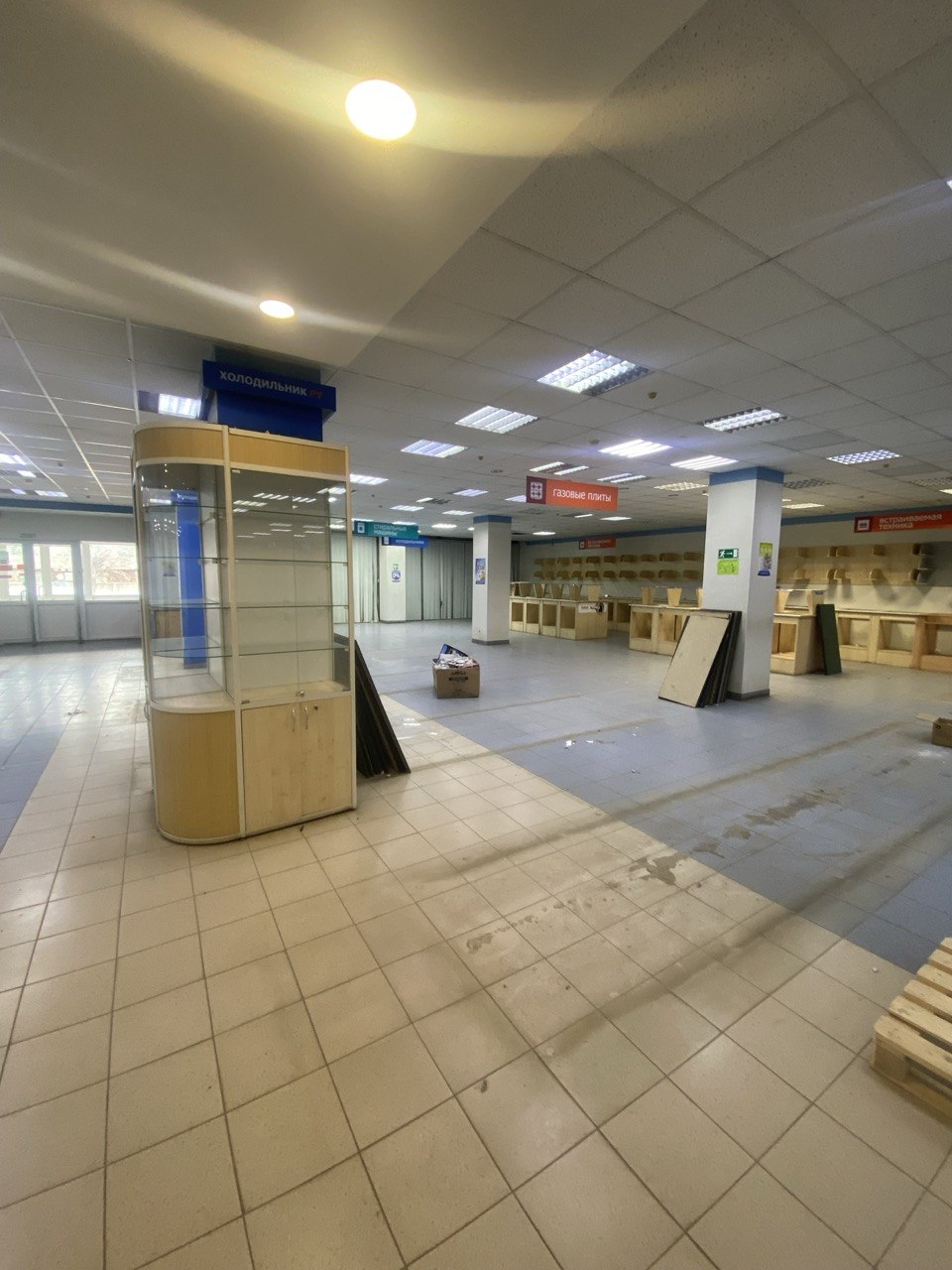 Продам торговое помещение 2184.9 м.кв.